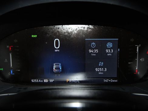 Used 2025 Ford Escape SE FWD image 9