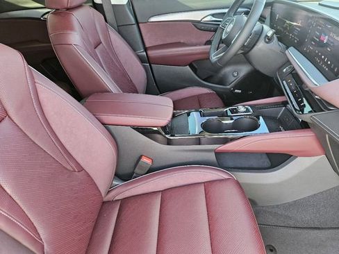 New 2025 Buick Envision Sport Touring image 10