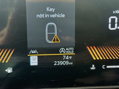 Used 2025 Kia K5 LXS image 19