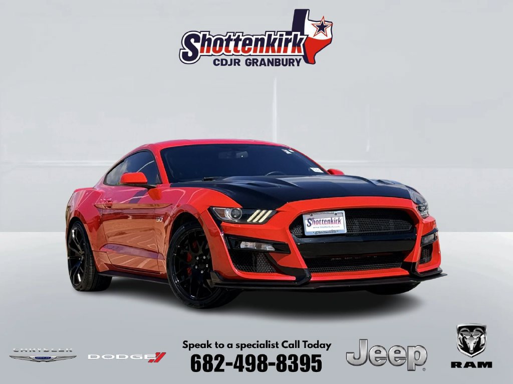 Used 2017 Ford Mustang GT RWD image 1