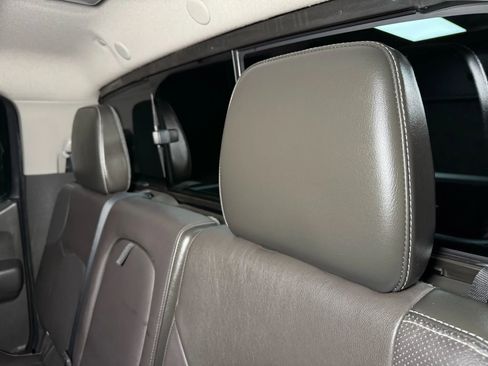 Used 2014 Nissan Frontier PRO-4X w/ Pro-4x Luxury Package image 16