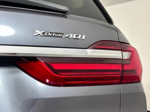 Used 2021 BMW X7 xDrive40i w/ Premium Package AWD/4WD image 16