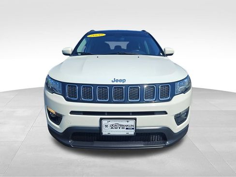 Used 2020 Jeep Compass Latitude w/ Cold Weather Group AWD/4WD image 8