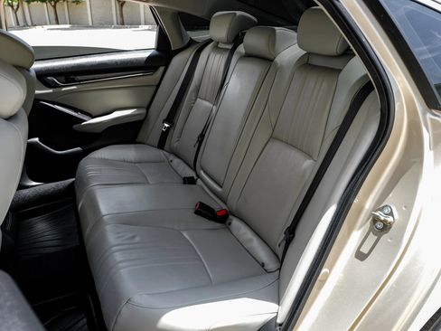 Used 2018 Honda Accord EX-L image 38