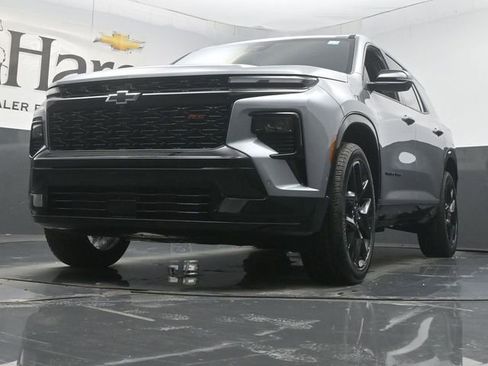 New 2026 Chevrolet Traverse RS w/ LPO, Floor Liner Package image 4