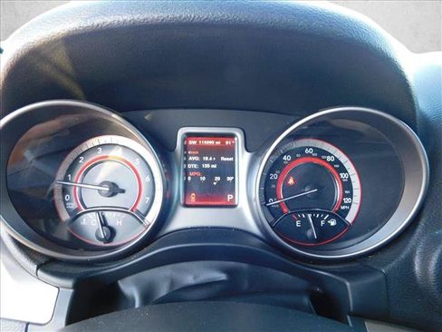 Used 2017 Dodge Journey Crossroad FWD image 9