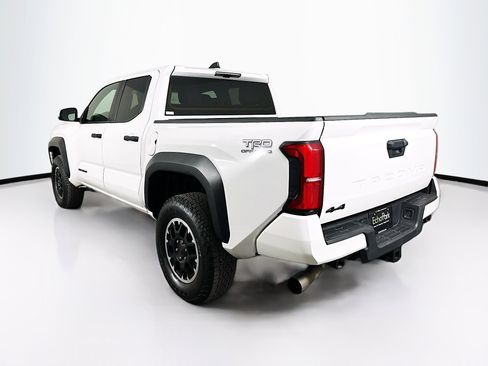 Used 2025 Toyota Tacoma TRD Off-Road image 5