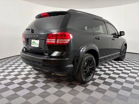 Used 2020 Dodge Journey SE w/ SE Popular Equipment Group FWD image 8