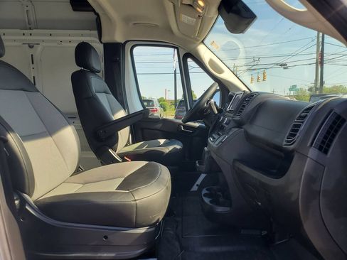 Used 2026 RAM ProMaster 2500 w/ Convenience Group FWD image 20