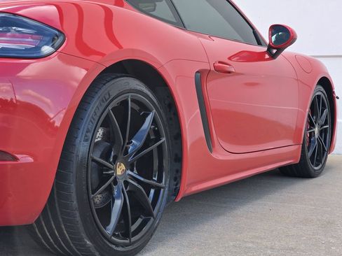 Used 2021 Porsche 718 Cayman S RWD image 29