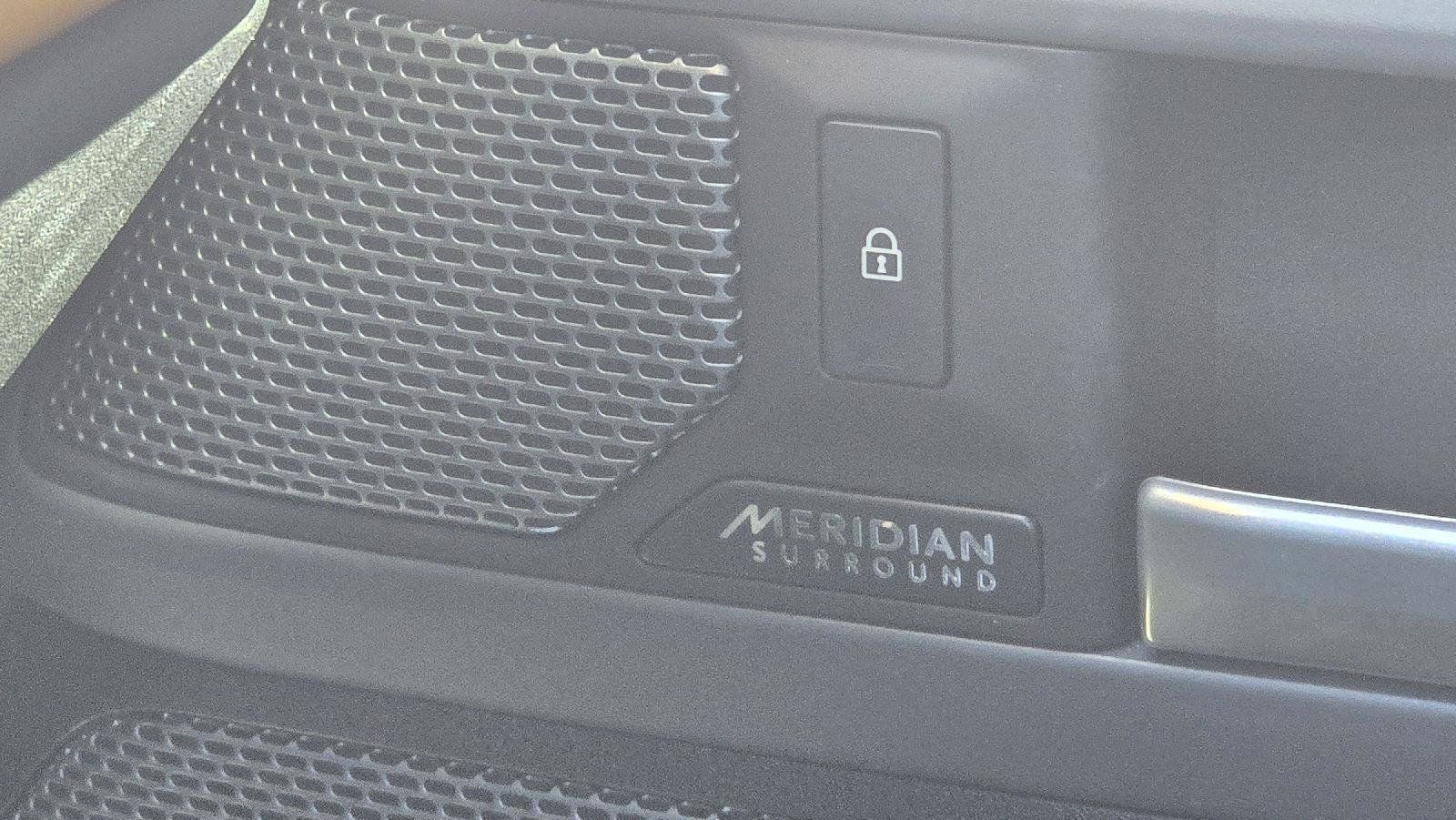Certified 2024 Land Rover Defender 110 X AWD/4WD image 20