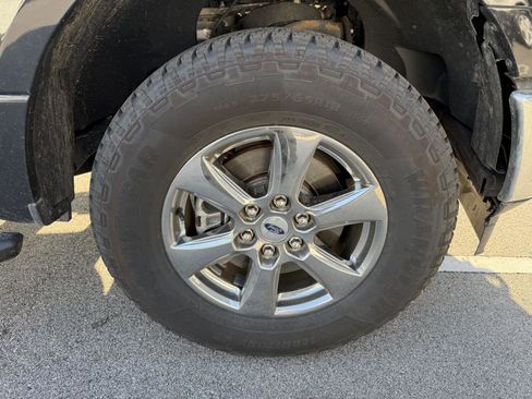 Used 2020 Ford F150 XLT w/ Equipment Group 302A Luxury AWD/4WD image 14