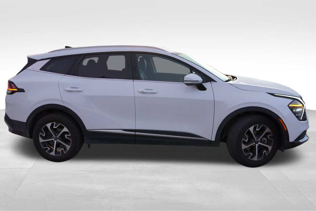 Certified 2024 Kia Sportage EX AWD/4WD image 2