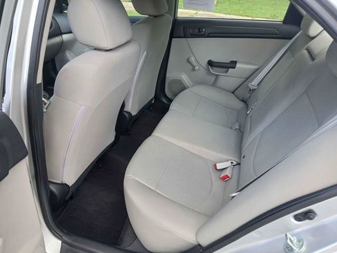 Used 2010 Kia Forte LX w/ Convenience Pkg FWD image 17