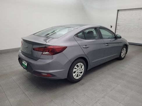 Used 2020 Hyundai Elantra SE w/ Cargo Package (C1) FWD image 9