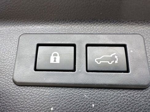 Used 2022 Subaru Forester Limited image 11