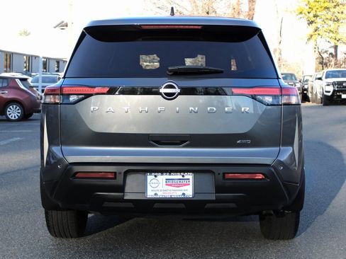 Certified 2024 Nissan Pathfinder S image 7