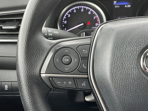 Used 2021 Toyota Camry LE image 32