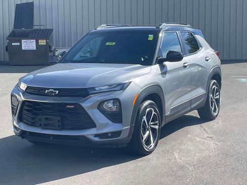 Used 2023 Chevrolet TrailBlazer RS image 3