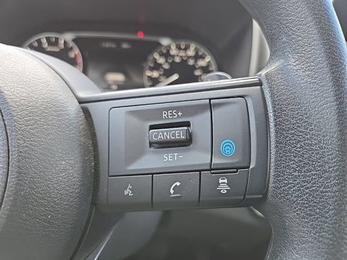 Used 2024 Nissan Rogue SV AWD/4WD image 14
