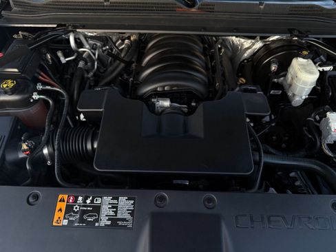 Used 2017 Chevrolet Suburban LT image 33