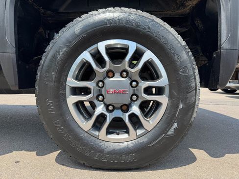 Used 2021 GMC Sierra 3500 4x4 Crew Cab w/ Convenience Package image 13