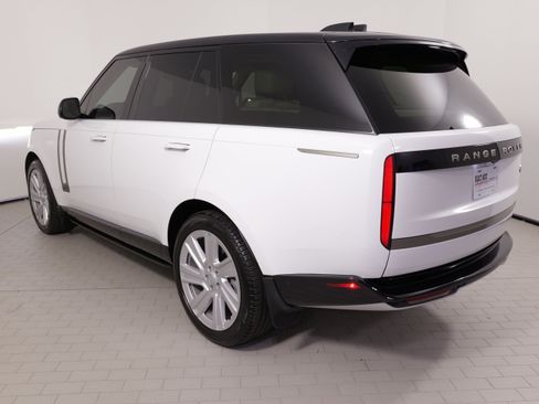 Used 2023 Land Rover Range Rover SE image 14