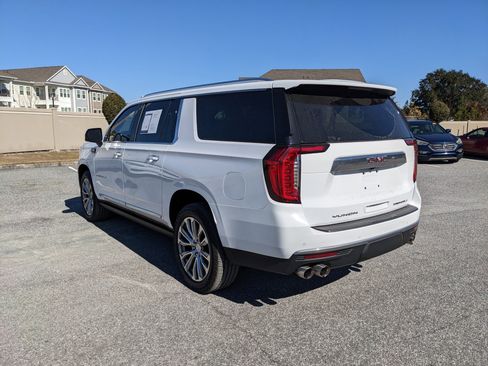 Used 2022 GMC Yukon XL Denali image 5