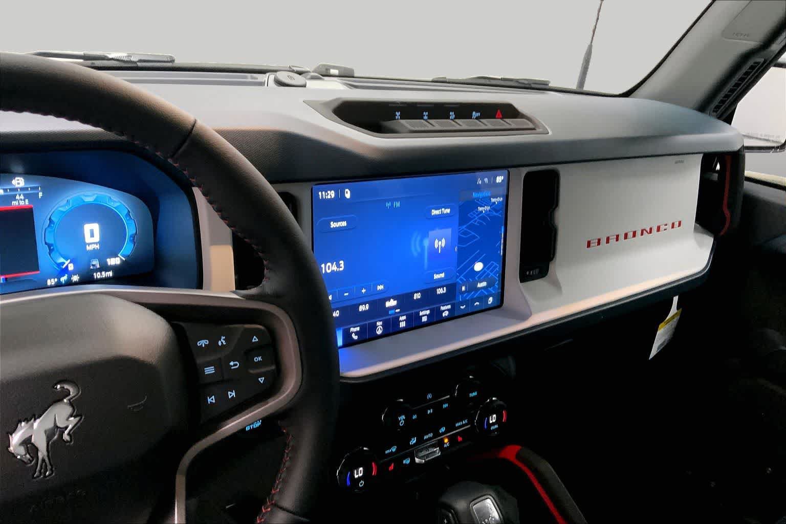 New 2026 Ford Bronco Heritage Edition AWD/4WD image 5