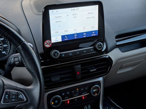 Used 2021 Ford EcoSport Titanium image 18