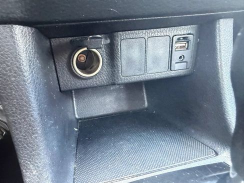 Used 2015 Toyota Corolla LE FWD image 20
