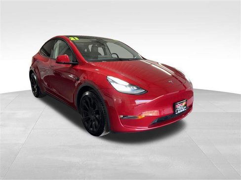 Used 2021 Tesla Model Y Long Range image 3