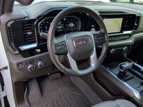 Used 2023 GMC Sierra 1500 SLT w/ SLT Premium Package AWD/4WD image 14