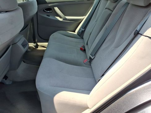 Used 2011 Toyota Camry LE w/ LE Extra-Value Pkg FWD image 11