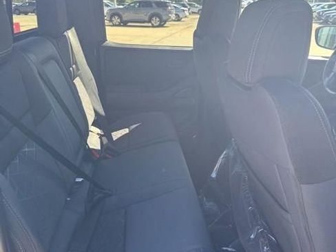 New 2026 Nissan Frontier SV image 9