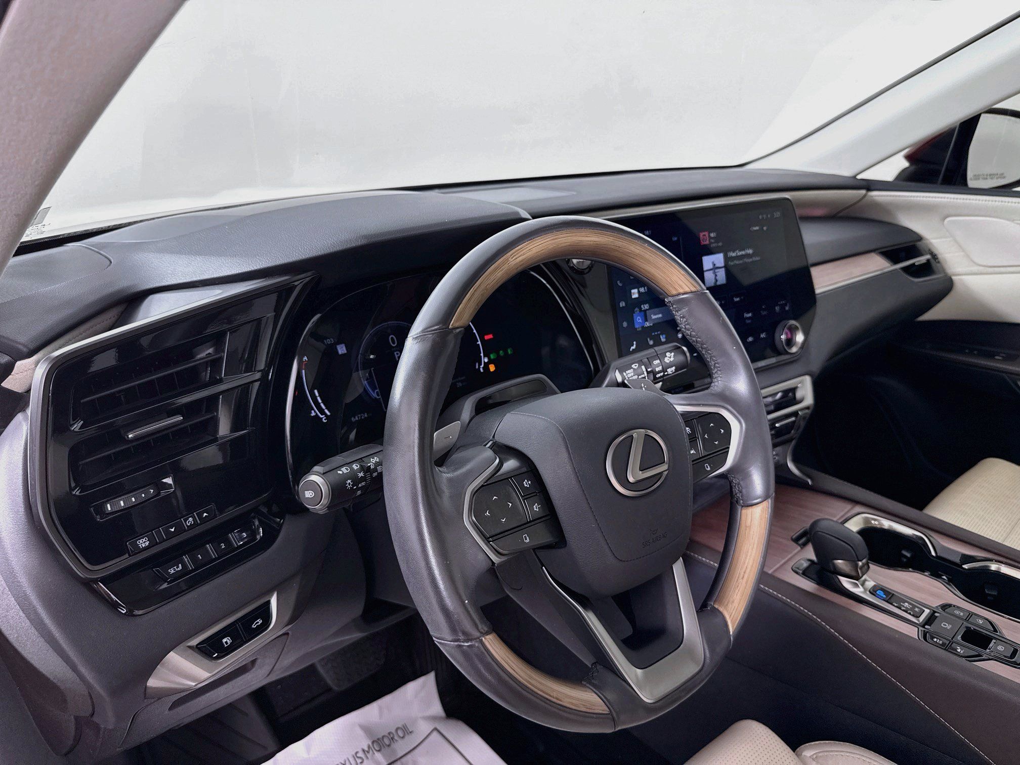 Used 2023 Lexus RX 350 AWD w/ Accessory Package (Z1) image 9