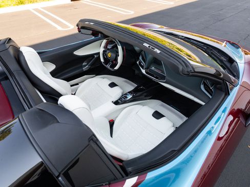 Used 2024 Ferrari SF90 Spider image 86