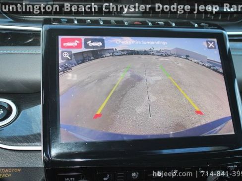 Used 2023 Jeep Grand Cherokee Trailhawk image 31