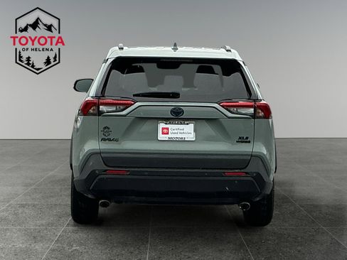 Certified 2021 Toyota RAV4 XLE Premium image 4