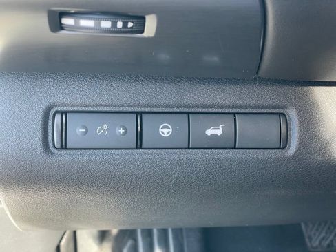 Certified 2023 Nissan Pathfinder SL w/ SL Premium Package AWD/4WD image 13