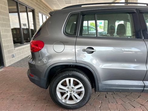 Used 2015 Volkswagen Tiguan SE FWD image 19