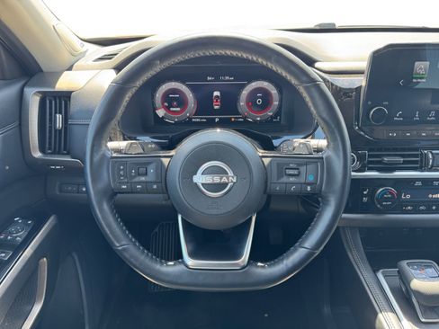 Used 2023 Nissan Pathfinder Platinum w/ Lighting Package (N93) image 12