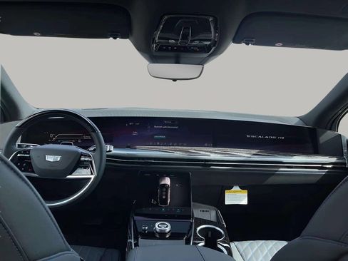 New 2025 Cadillac Escalade IQ Luxury 1 image 17