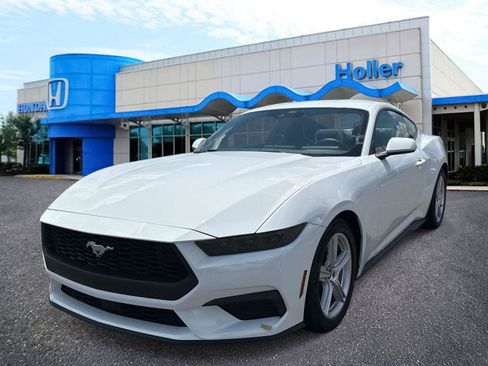 Used 2026 Ford Mustang Premium RWD image 8