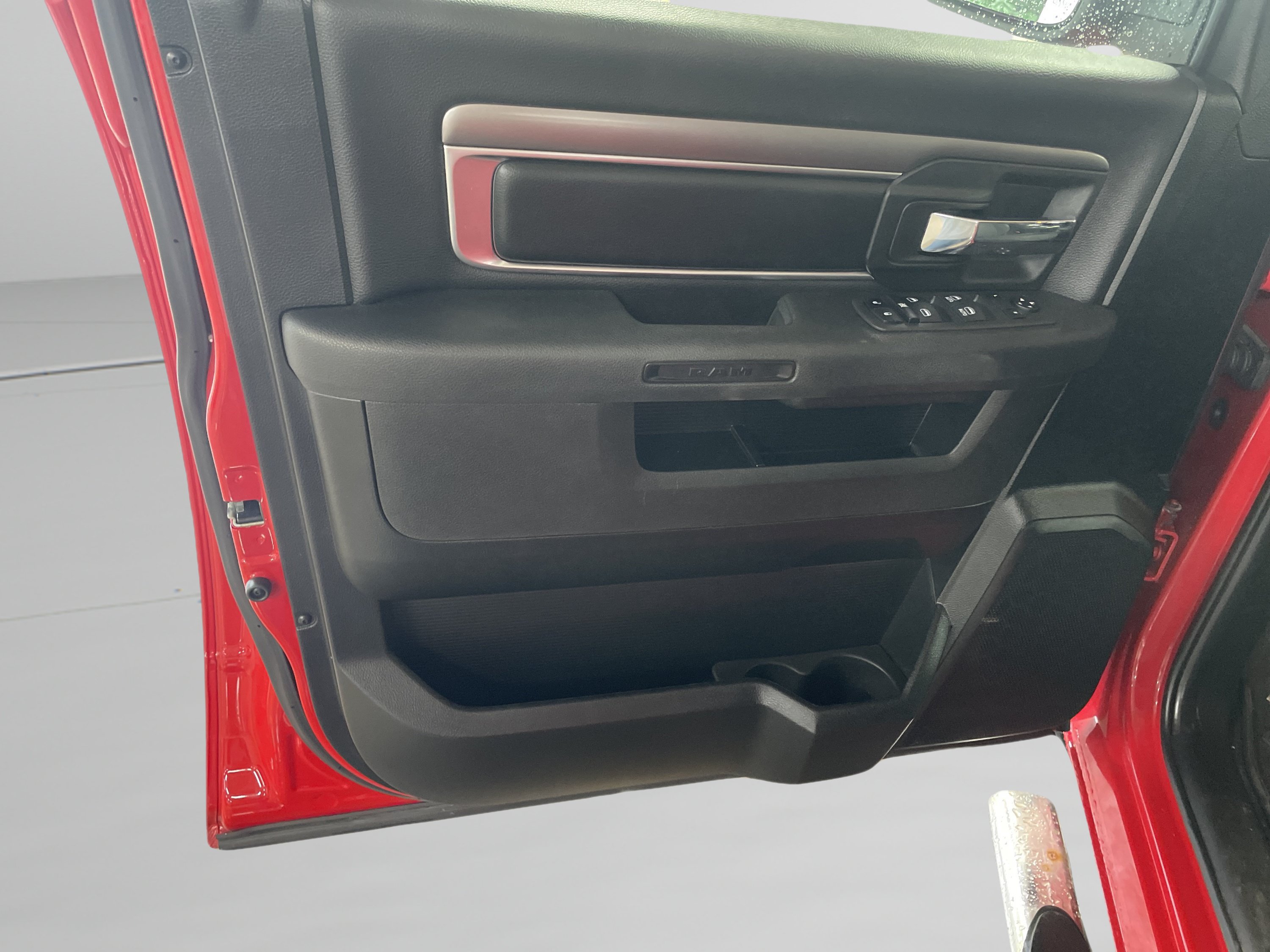 Used 2022 RAM 1500 Warlock w/ Electronics Group AWD/4WD image 12