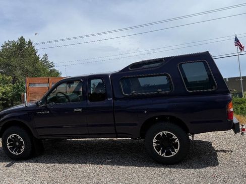 Used 1999 Toyota Tacoma 4x4 Xtracab image 3