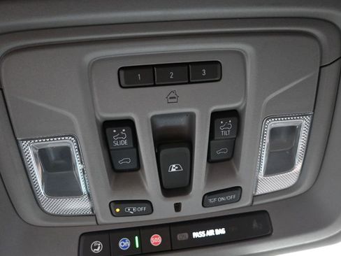 Used 2024 GMC Sierra 1500 Denali AWD/4WD image 21