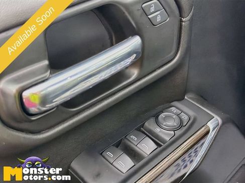 Used 2022 Chevrolet Silverado 1500 RST w/ True North Edition Plus AWD/4WD image 17