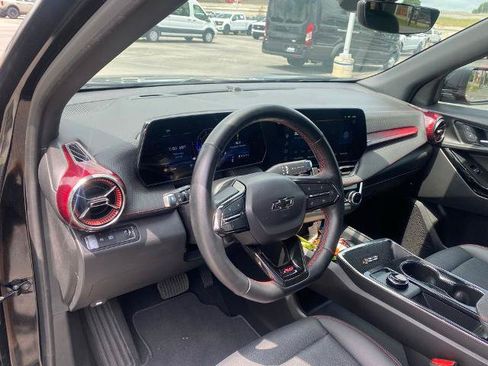 Used 2025 Chevrolet Equinox RS w/ Safety and Technology Package FWD image 12