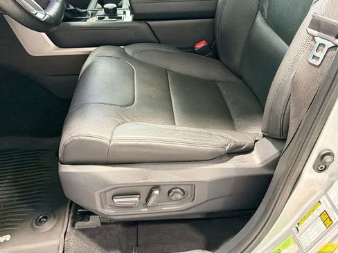 Used 2022 Toyota Tundra Limited w/ Power Package AWD/4WD image 17